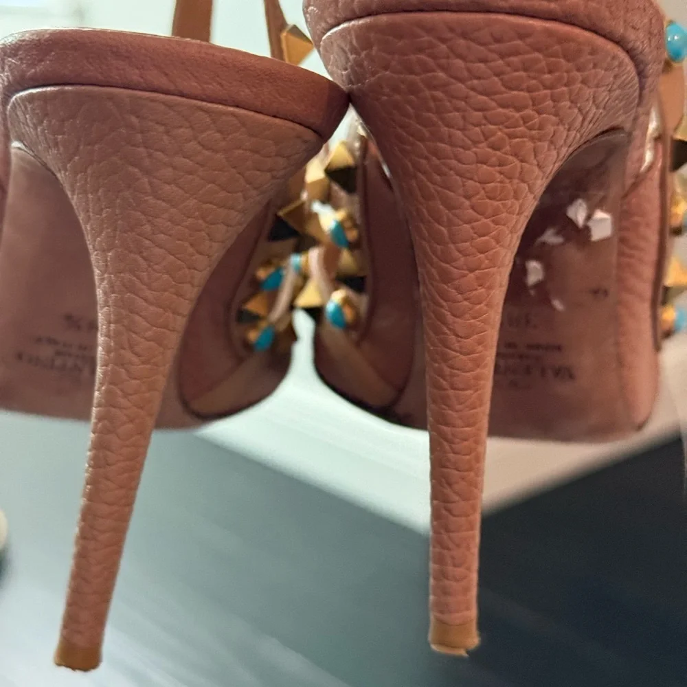 Valentino Rockstud beige pebbled leather with gold and turquoise studs. EUC.